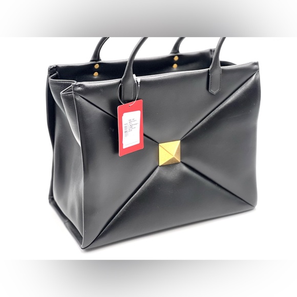 Valentino Garavani Black One Stud Tote - Picture 3 of 14